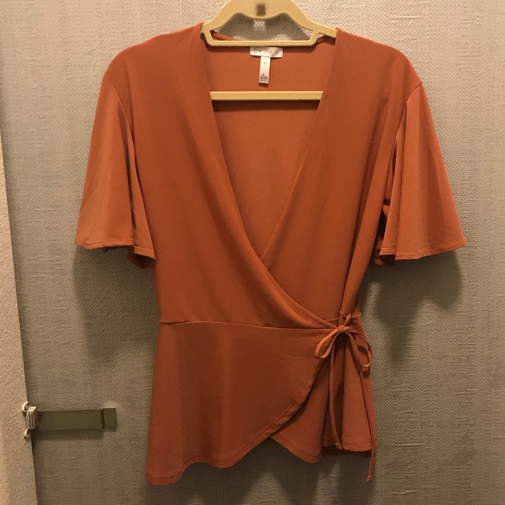 Leith Wrap Top